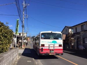 秋山邸へ